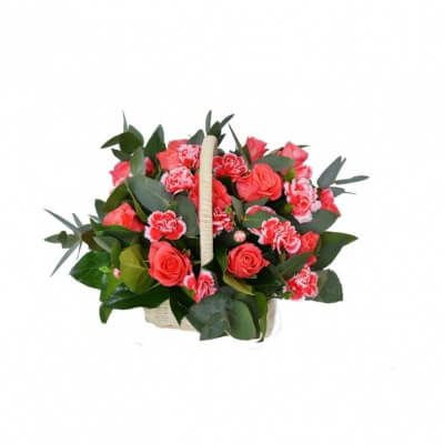 КОМПОЗИЦИЯ "СКРОМНАЯ УЛЫБКА"